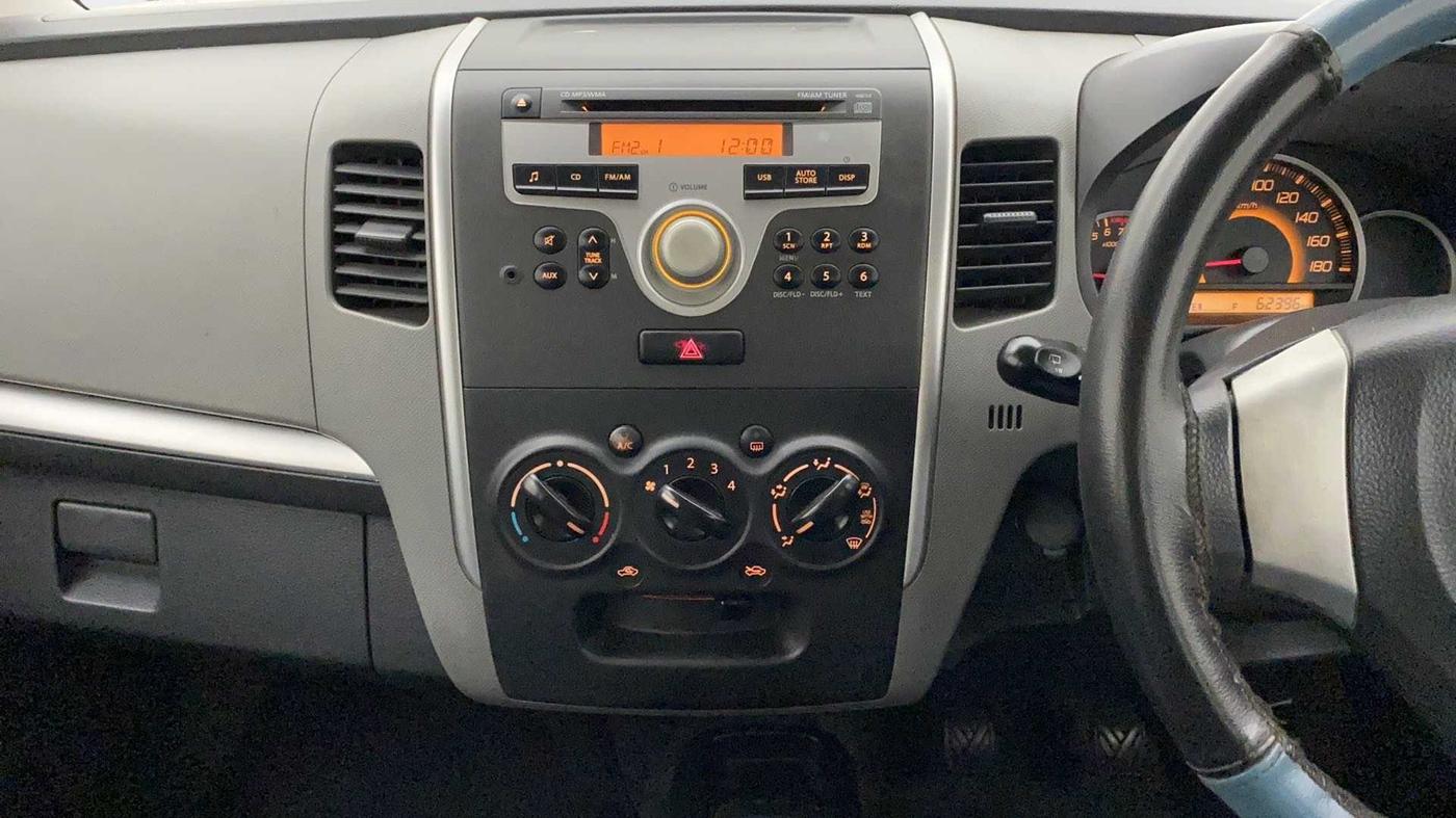 2010 Maruti Wagon R 1.0 VXI, Petrol, Manual, 62,453 km, Infotainment System