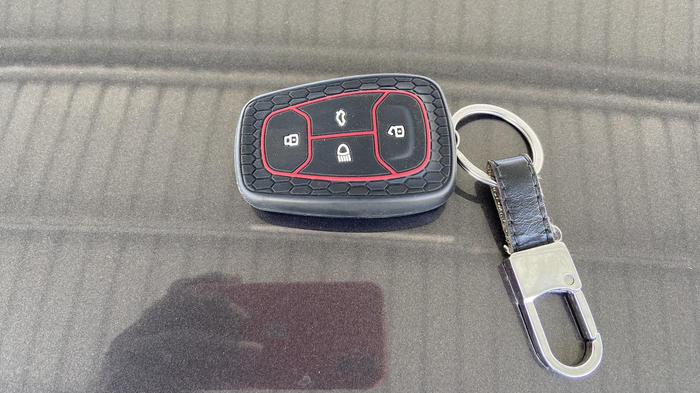 2022 Tata Safari XZA PLUS 6S KAZIRANGA, Diesel, Automatic, 53,966 km, Key Close Up