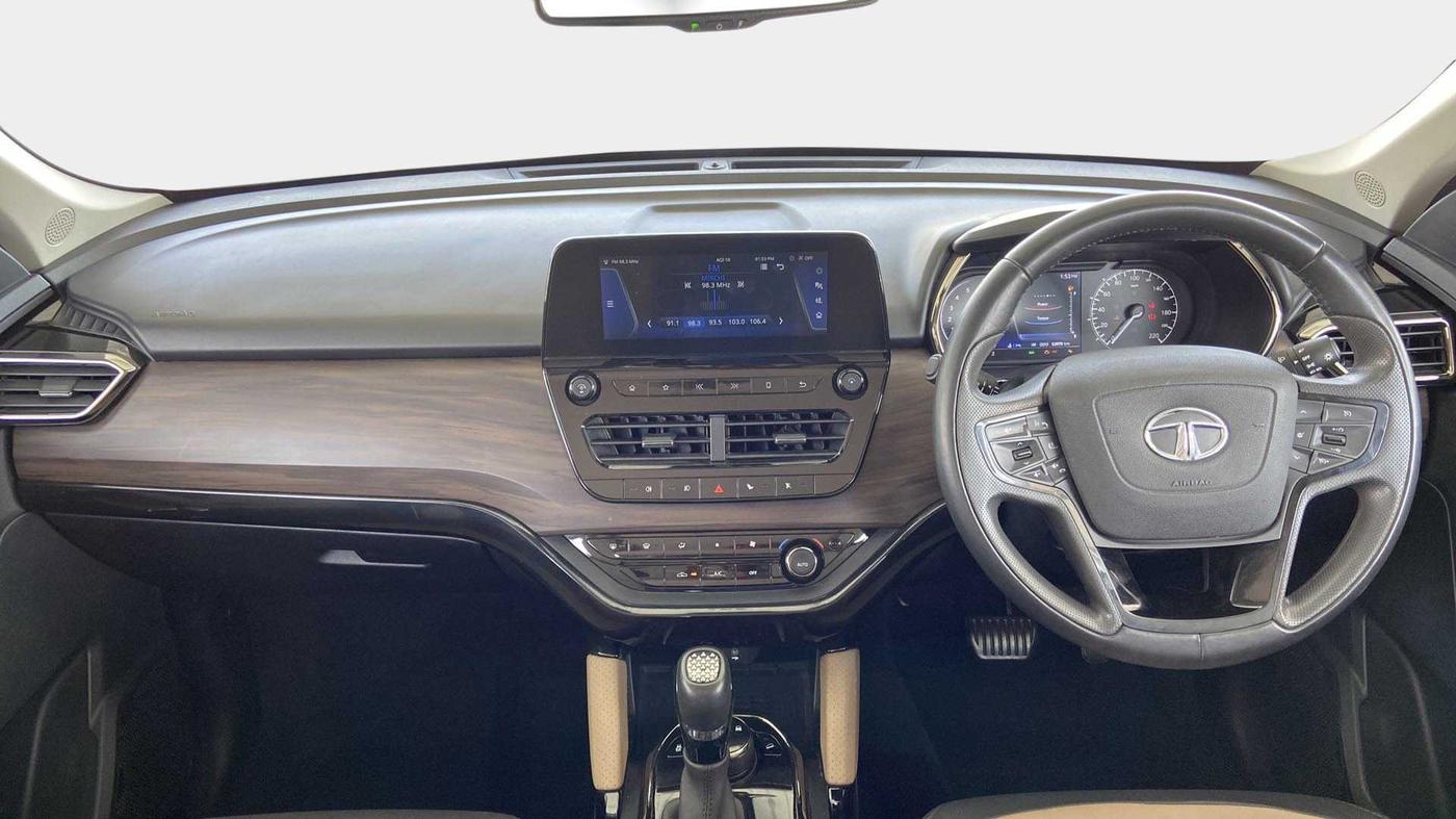 2022 Tata Safari XZA PLUS 6S KAZIRANGA, Diesel, Automatic, 53,966 km, Dashboard