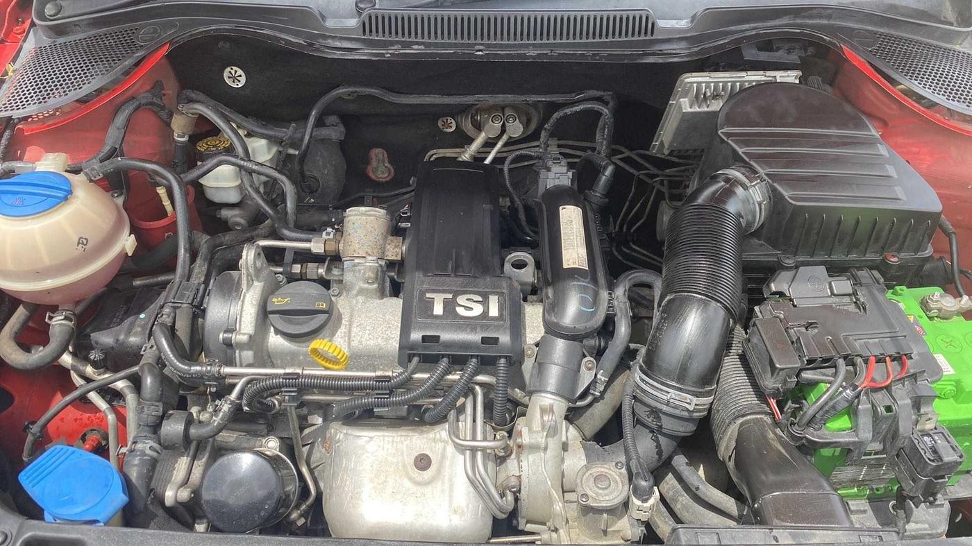 2014 Volkswagen Polo GT TSI AT, Petrol, Automatic, 68,292 km, Open Bonet