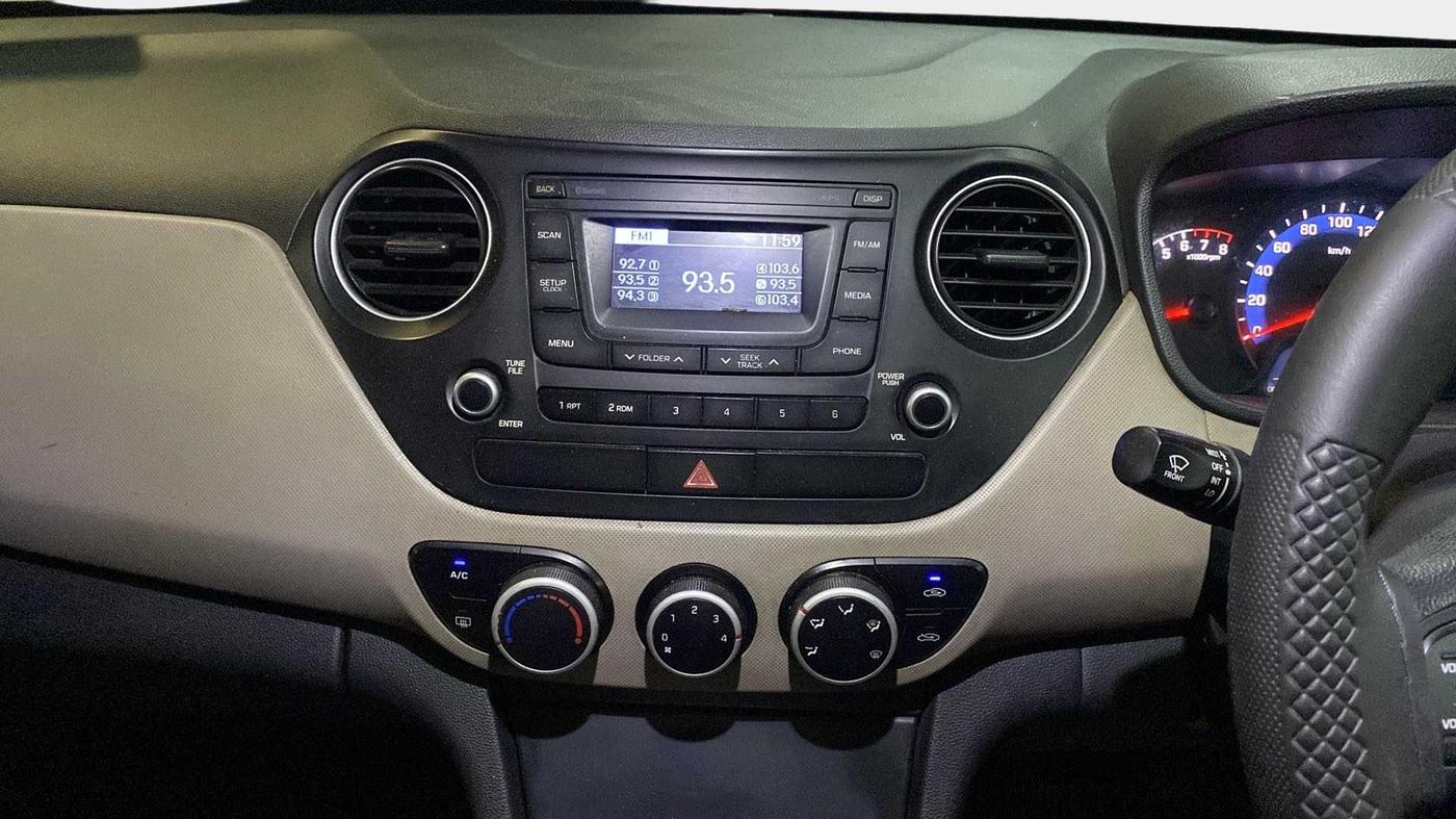 2016 Hyundai Xcent S 1.2, Petrol, Manual, 83,104 km, Air Conditioner