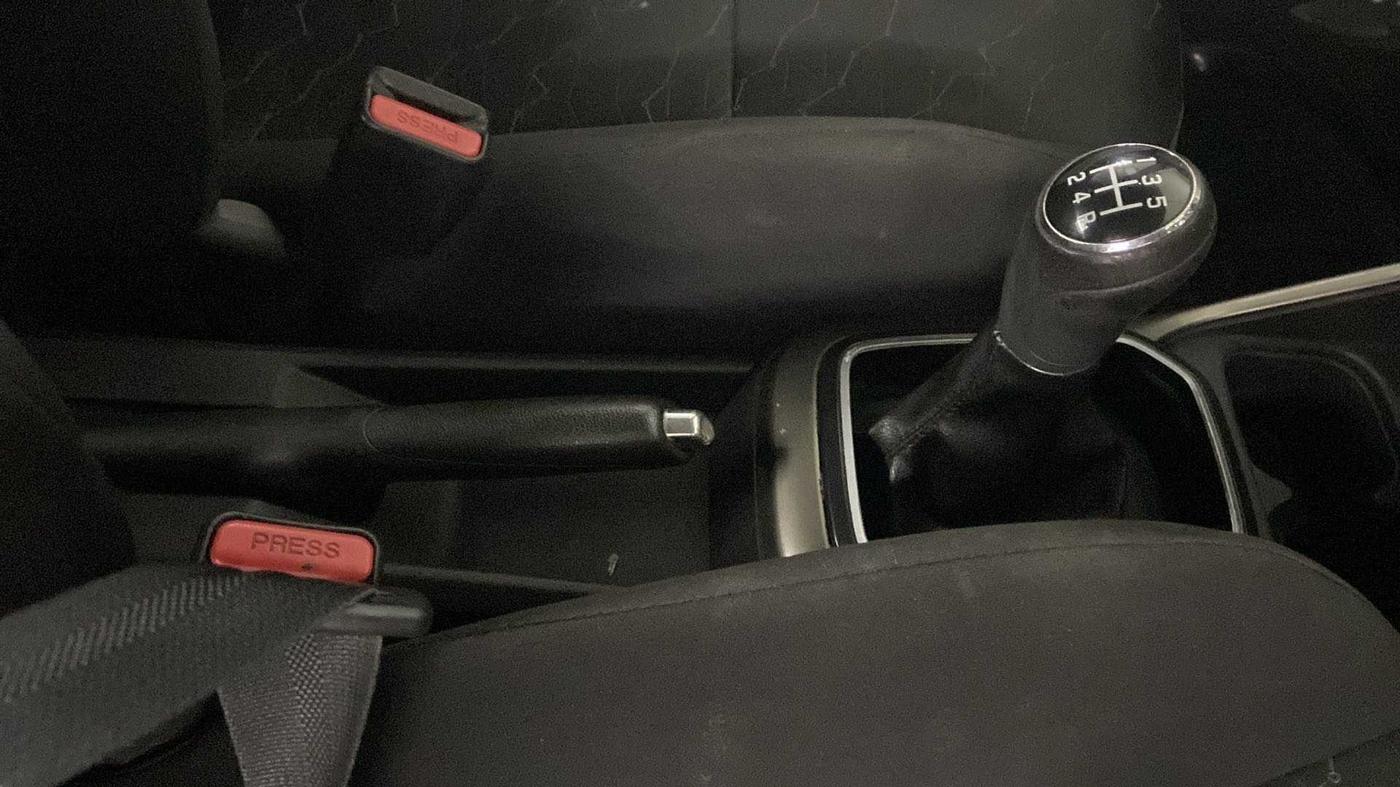 2018 Maruti IGNIS ALPHA 1.2, Petrol, Manual, 1,23,263 km, Gear Lever