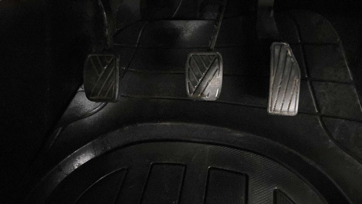 2018 Maruti IGNIS ALPHA 1.2, Petrol, Manual, 1,23,263 km, Pedals