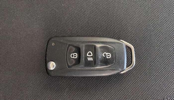 2021 Tata Tiago XTA PETROL, Petrol, Automatic, 33,393 km, Key Close Up