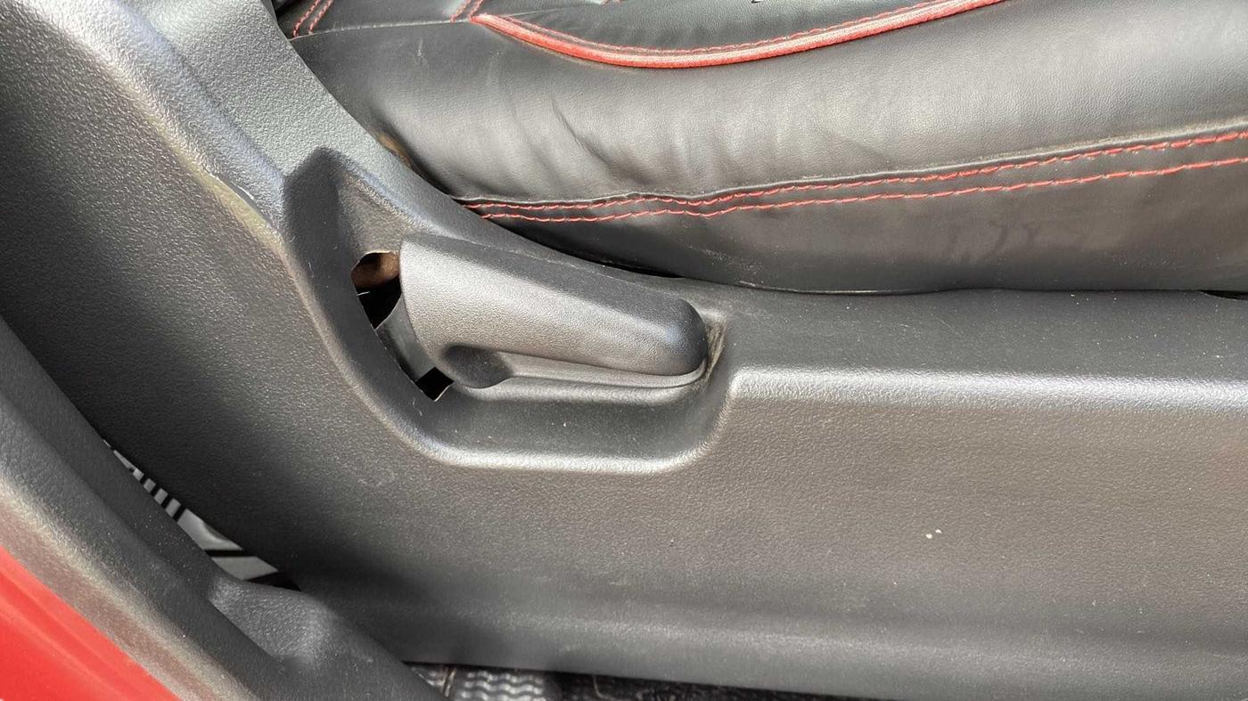 2016 Maruti Wagon R 1.0 VXI AMT, Petrol, Automatic, 34,772 km, Driver Side Adjustment Panel