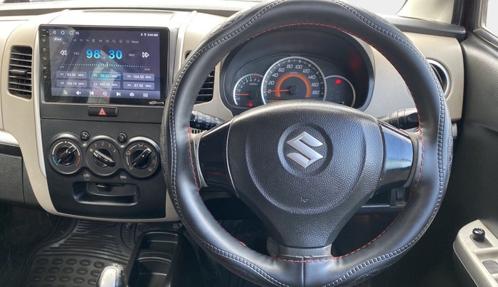 2016 Maruti Wagon R 1.0 VXI AMT, Petrol, Automatic, 34,772 km, Steering Wheel Close Up