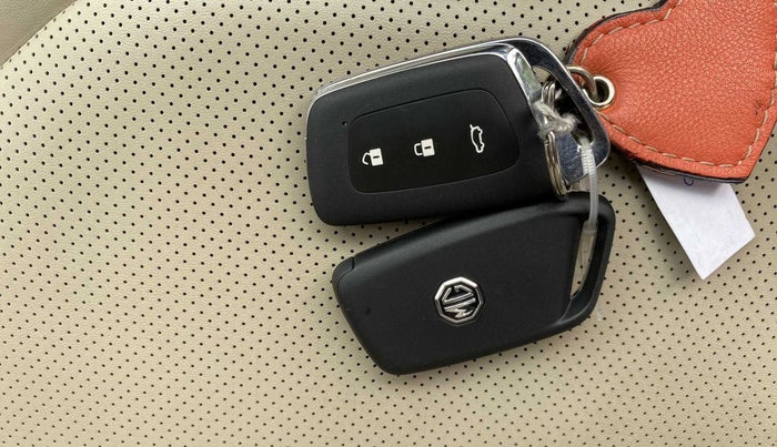 2023 MG HECTOR SHARP 2.0 DIESEL, Diesel, Manual, 8,852 km, Key Close Up
