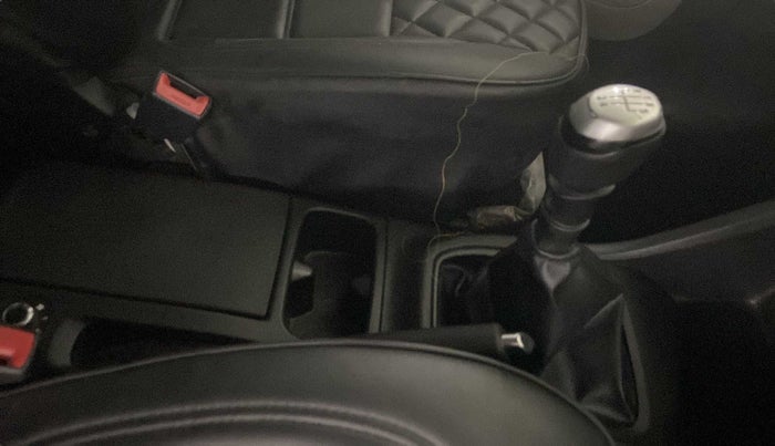2019 Renault TRIBER RXZ, Petrol, Manual, 30,714 km, Gear Lever