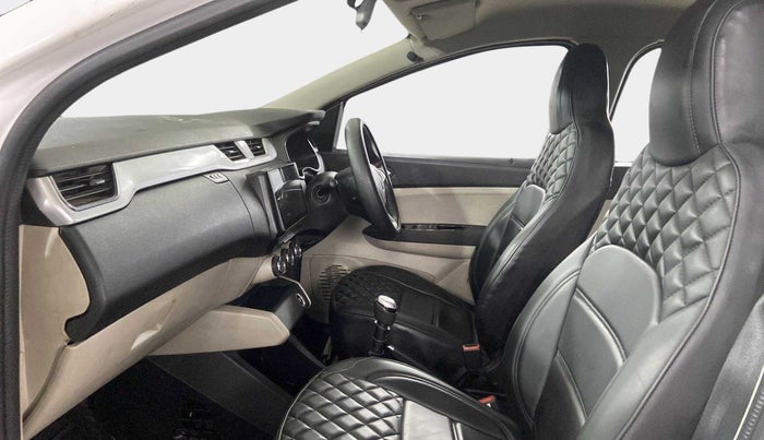 2019 Renault TRIBER RXZ, Petrol, Manual, 30,714 km, Right Side Front Door Cabin