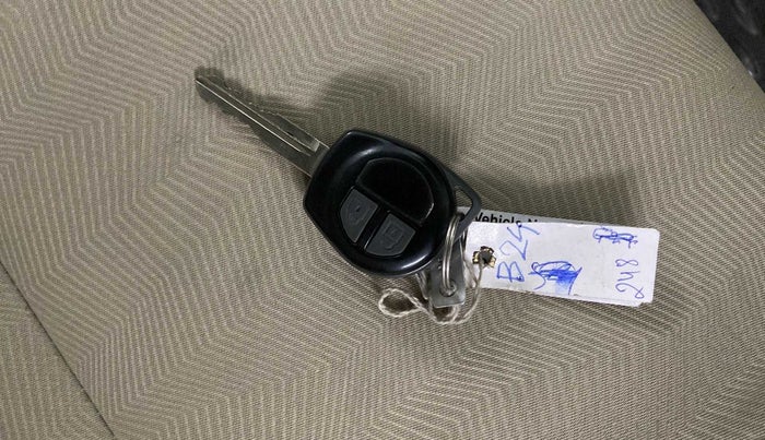 2017 Maruti Ertiga VXI CNG, CNG, Manual, 37,126 km, Key Close Up