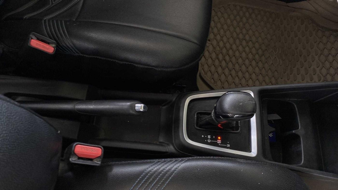 2018 Maruti Swift ZXI AMT, Petrol, Automatic, 71,505 km, Gear Lever