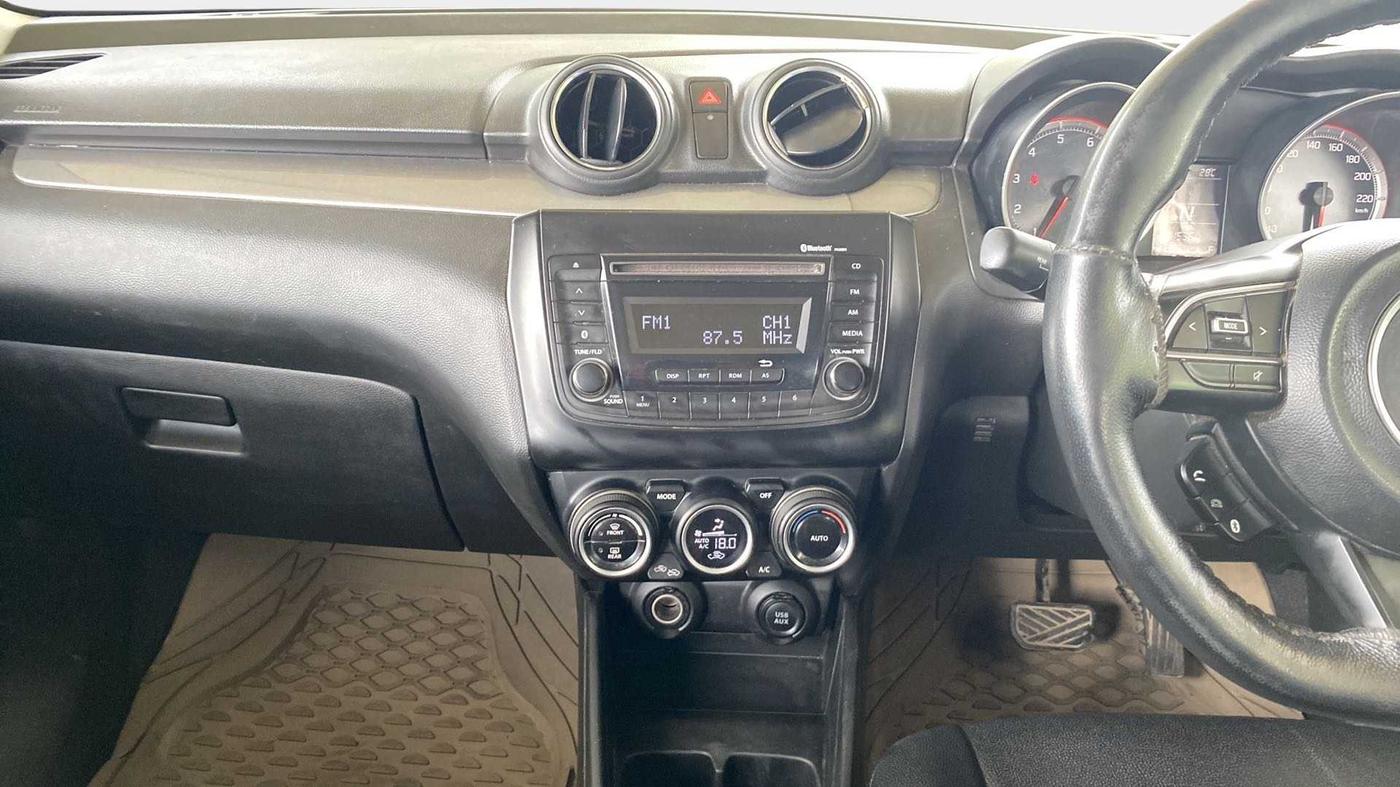 2018 Maruti Swift ZXI AMT, Petrol, Automatic, 71,505 km, Air Conditioner