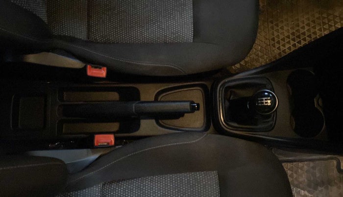 2019 Volkswagen Polo COMFORTLINE 1.0L MPI, Petrol, Manual, 19,306 km, Gear Lever