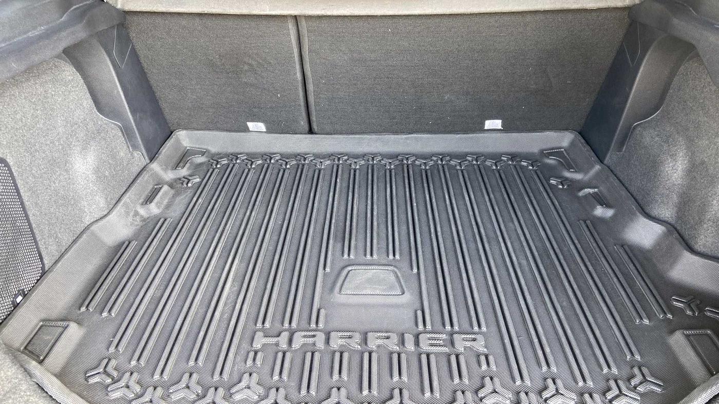 2021 Tata Harrier XZA PLUS 2.0L DARK EDITION, Diesel, Automatic, 22,592 km, Boot Inside
