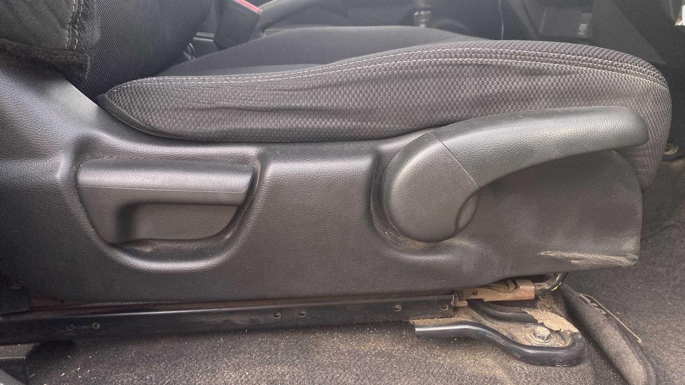 2017 Honda Jazz 1.2L I-VTEC VX, Petrol, Manual, 78,399 km, Driver Side Adjustment Panel