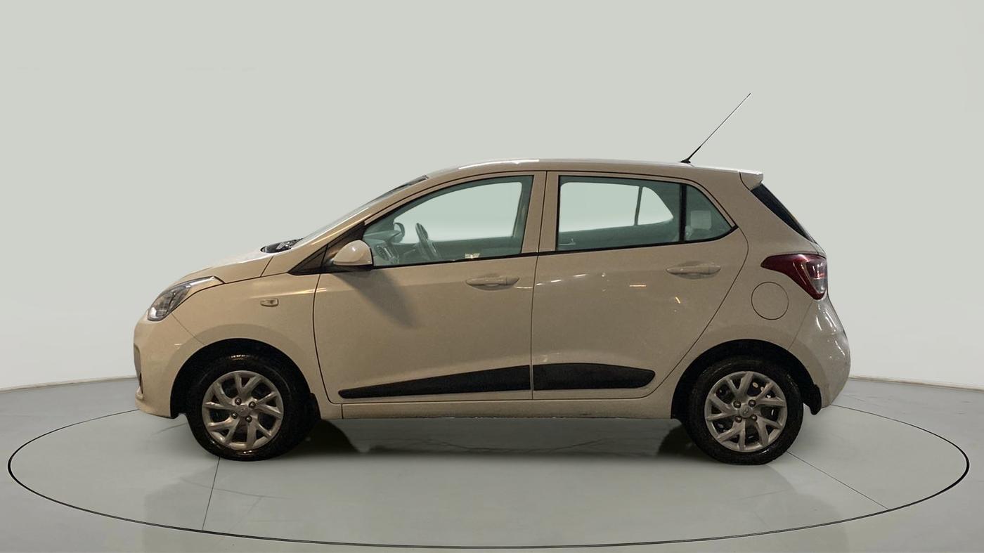 2017 Hyundai Grand i10 SPORTZ 1.2 KAPPA VTVT, Petrol, Manual, 19,754 km, Left Side