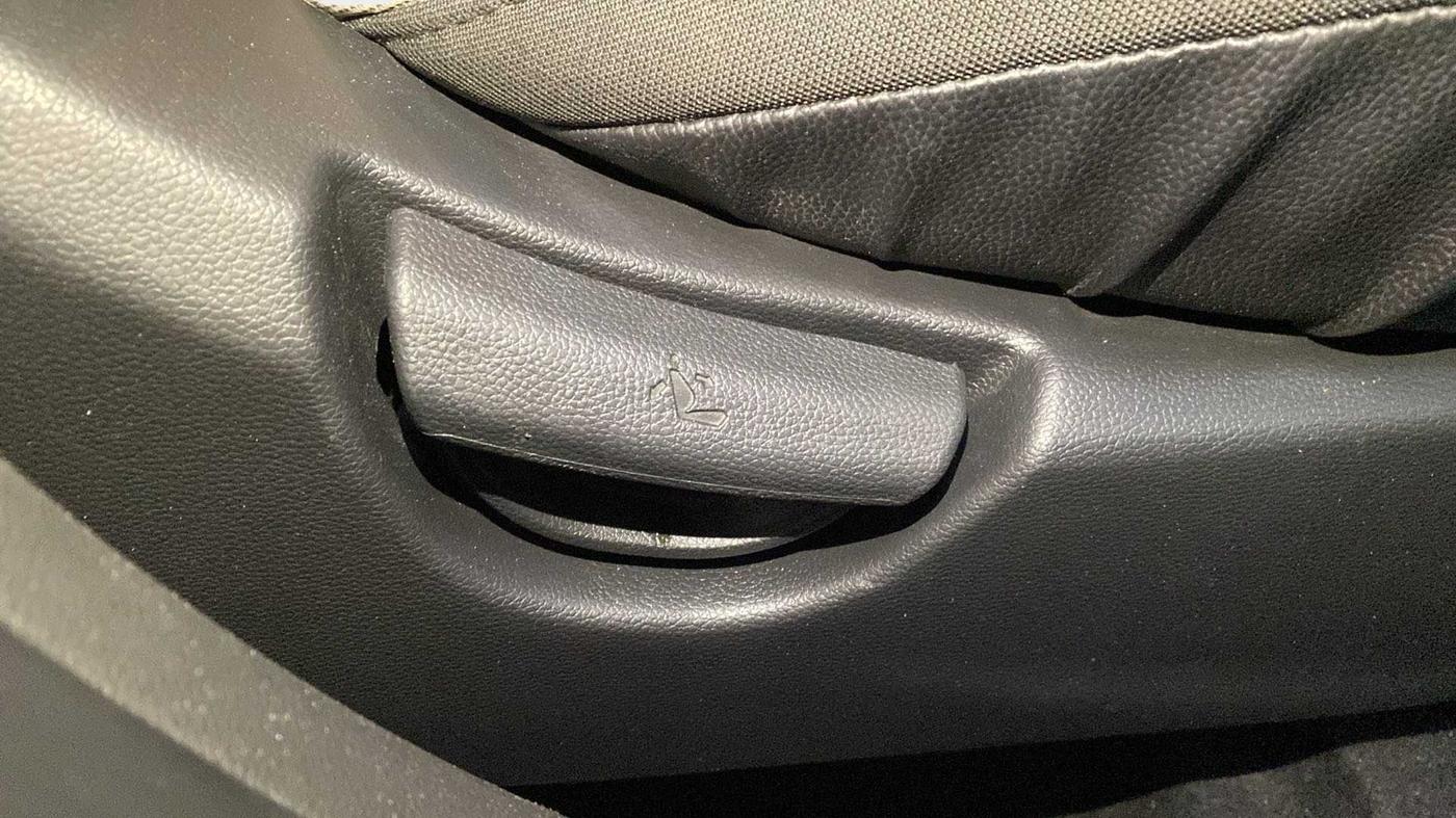 2017 Hyundai Grand i10 SPORTZ 1.2 KAPPA VTVT, Petrol, Manual, 19,754 km, Driver Side Adjustment Panel