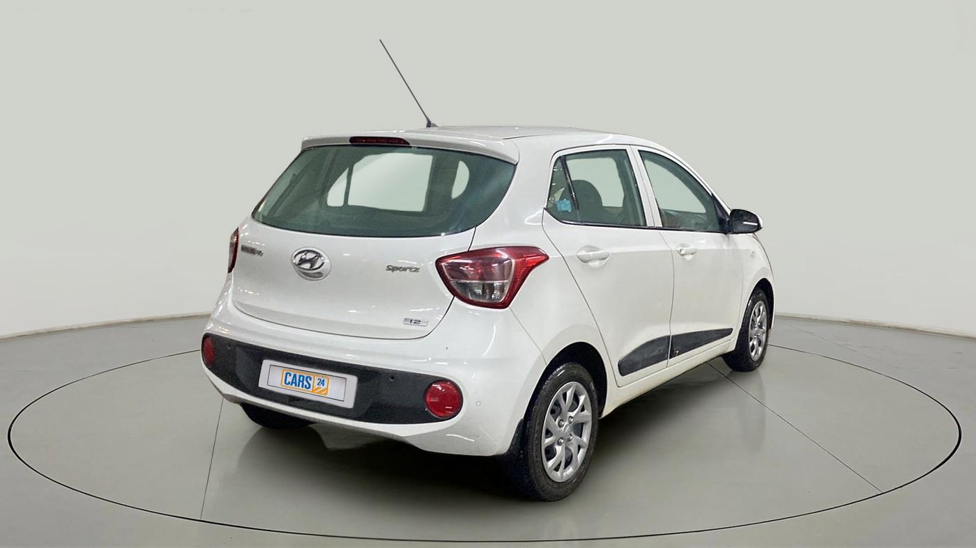 2017 Hyundai Grand i10 SPORTZ 1.2 KAPPA VTVT, Petrol, Manual, 19,754 km, Right Back Diagonal