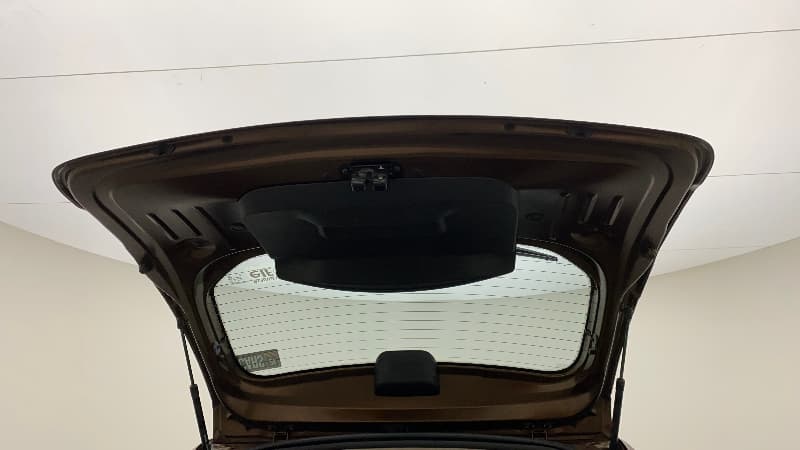 2017 Renault Duster RXS CVT, Petrol, Automatic, 61,457 km, Boot Door Open