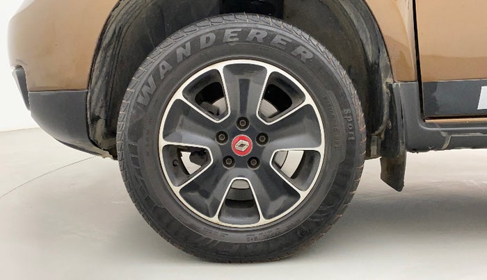 2017 Renault Duster RXS CVT, Petrol, Automatic, 61,457 km, Left Front Wheel
