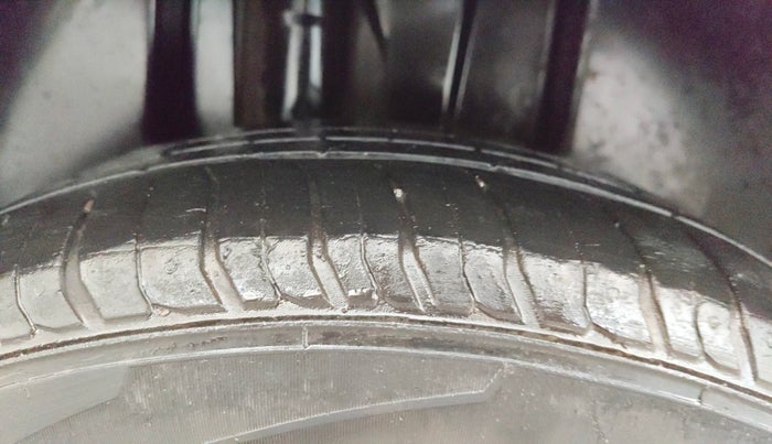 2022 Skoda SLAVIA STYLE 1.5L TSI DSG, Petrol, Automatic, 47,776 km, Right Rear Tyre Tread