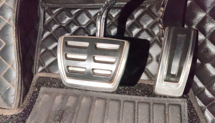 2022 Skoda SLAVIA STYLE 1.5L TSI DSG, Petrol, Automatic, 47,776 km, Pedals