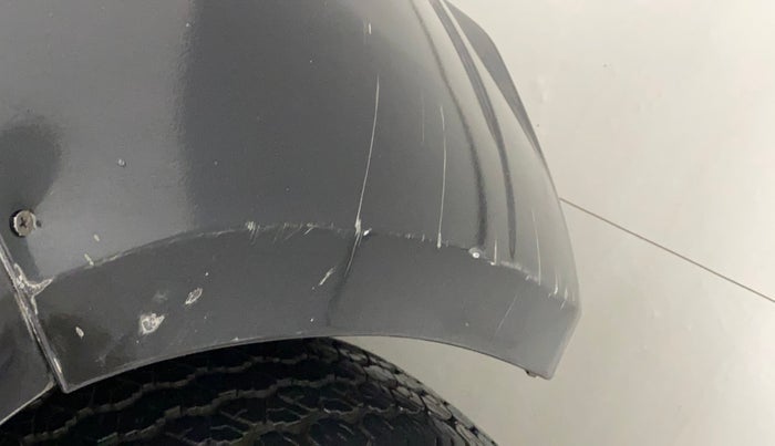 2016 Mahindra TUV300 T8, Diesel, Manual, 73,666 km, Front bumper - Minor scratches