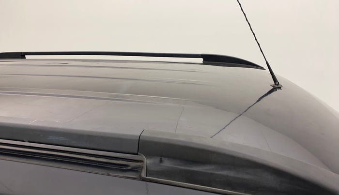 2016 Mahindra TUV300 T8, Diesel, Manual, 73,666 km, Roof - Slightly dented