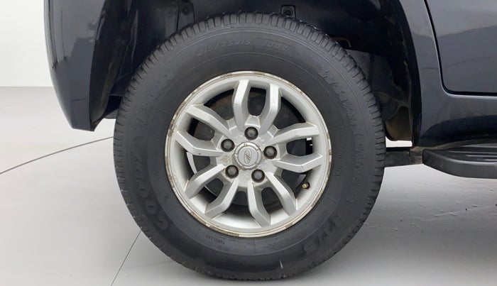2016 Mahindra TUV300 T8, Diesel, Manual, 73,666 km, Right Rear Wheel