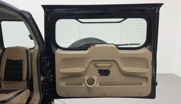 2016 Mahindra TUV300 T8, Diesel, Manual, 73,666 km, Boot Door Open