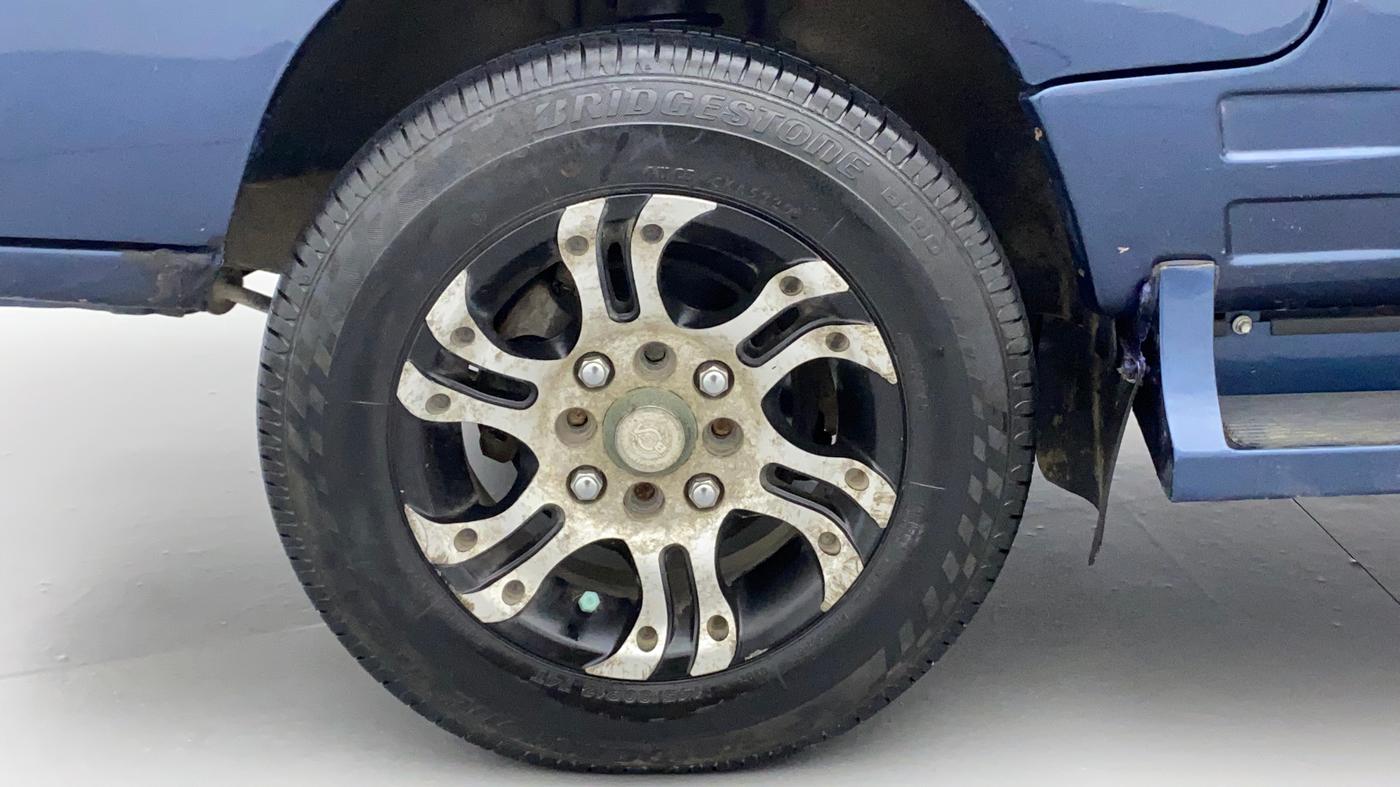 2017 Maruti OMNI E 8 STR, Petrol, Manual, 24,644 km, Left Front Wheel