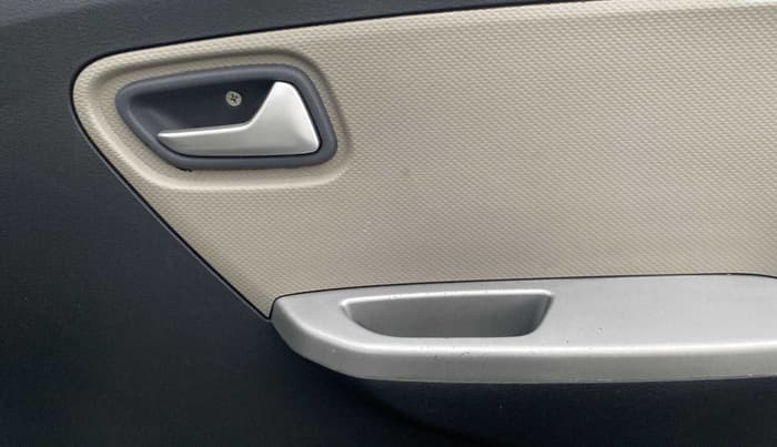 2016 Maruti Alto K10 VXI AMT, Petrol, Automatic, 41,219 km, Driver Side Door Panels Control