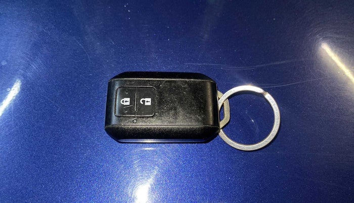 2019 Maruti Baleno ZETA PETROL 1.2, Petrol, Manual, 53,642 km, Key Close Up