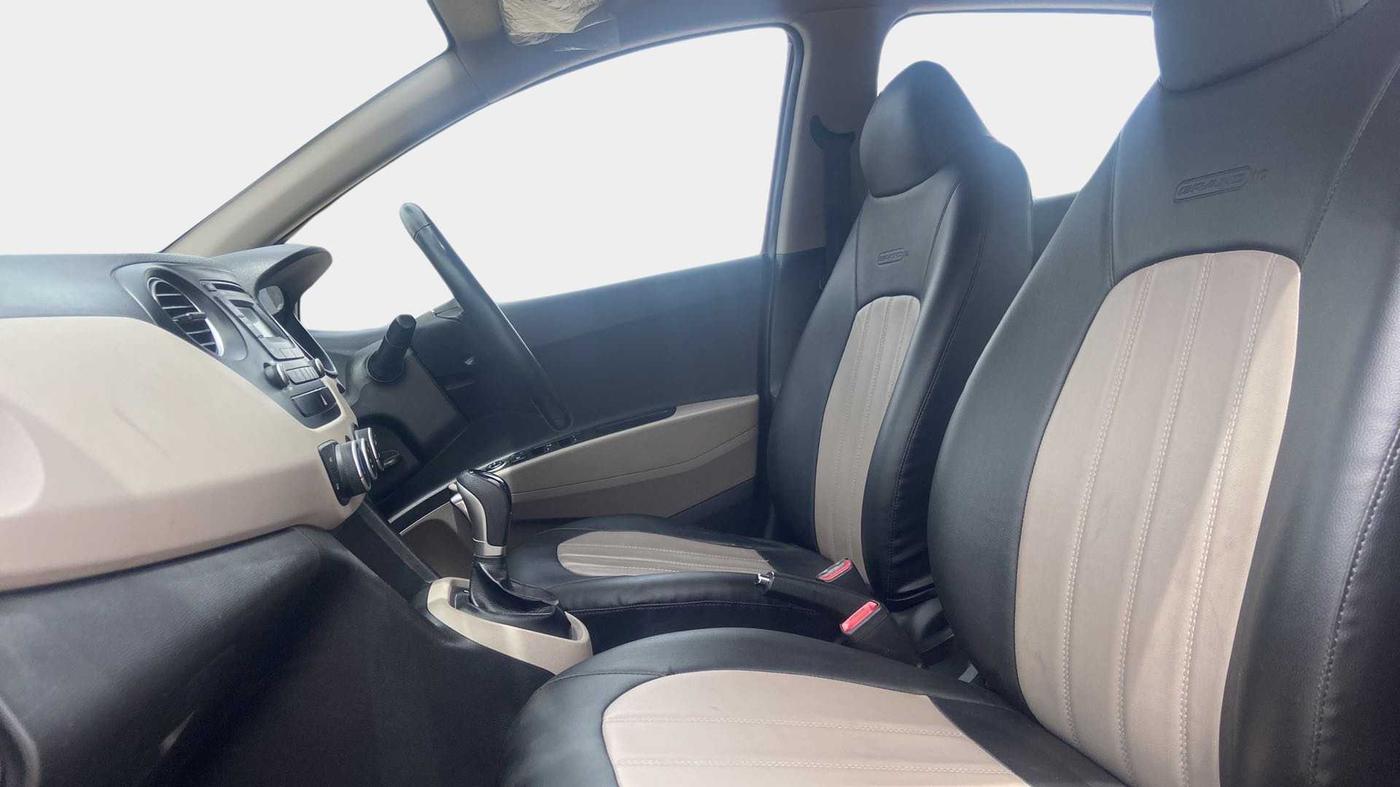 2015 Hyundai Grand i10 ASTA AT 1.2 KAPPA VTVT, Petrol, Automatic, 36,459 km, Right Side Front Door Cabin