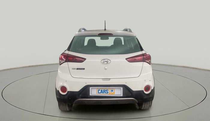 2017 Hyundai i20 Active 1.2 S, Petrol, Manual, 61,366 km, Back/Rear