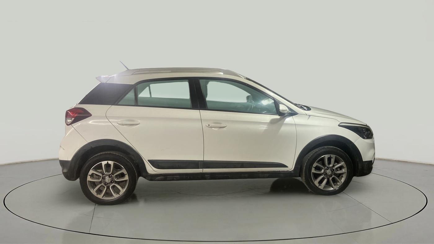 2017 Hyundai i20 Active 1.2 S, Petrol, Manual, 61,366 km, Right Side View