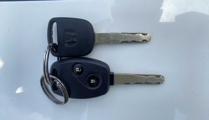 2014 Honda Brio S MT, Petrol, Manual, 91,414 km, Key Close Up