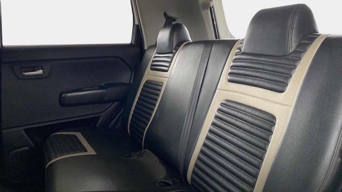2019 Maruti New Wagon-R VXI 1.0, Petrol, Manual, 19,910 km, Right Side Rear Door Cabin