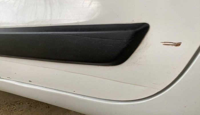 2019 Maruti New Wagon-R VXI 1.0, Petrol, Manual, 19,910 km, Rear left door - Slightly dented