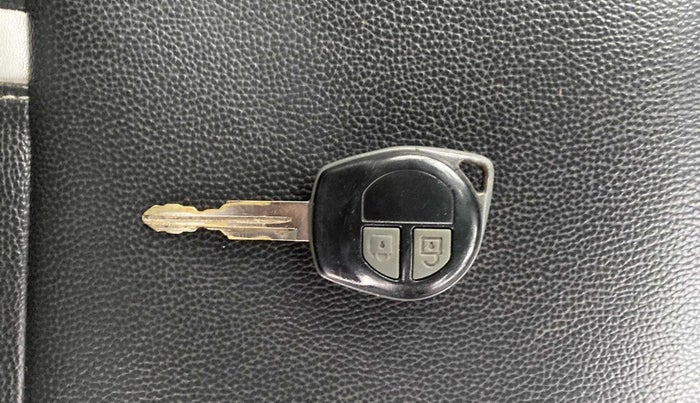 2016 Maruti Alto 800 VXI, Petrol, Manual, 45,970 km, Key Close Up