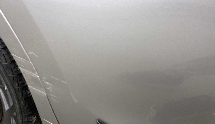 2016 Maruti Baleno DELTA CVT PETROL 1.2, Petrol, Automatic, 13,475 km, Right rear door - Minor scratches