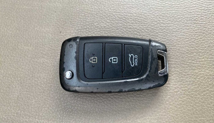 2018 Hyundai Verna 1.6 VTVT SX, Petrol, Manual, 87,005 km, Key Close Up