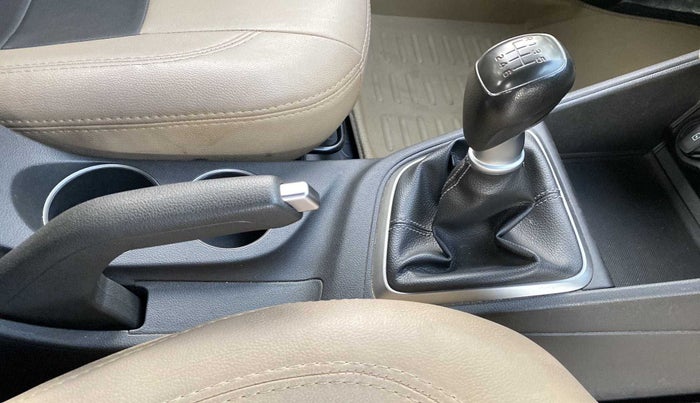 2018 Hyundai Verna 1.6 VTVT SX, Petrol, Manual, 87,005 km, Gear Lever
