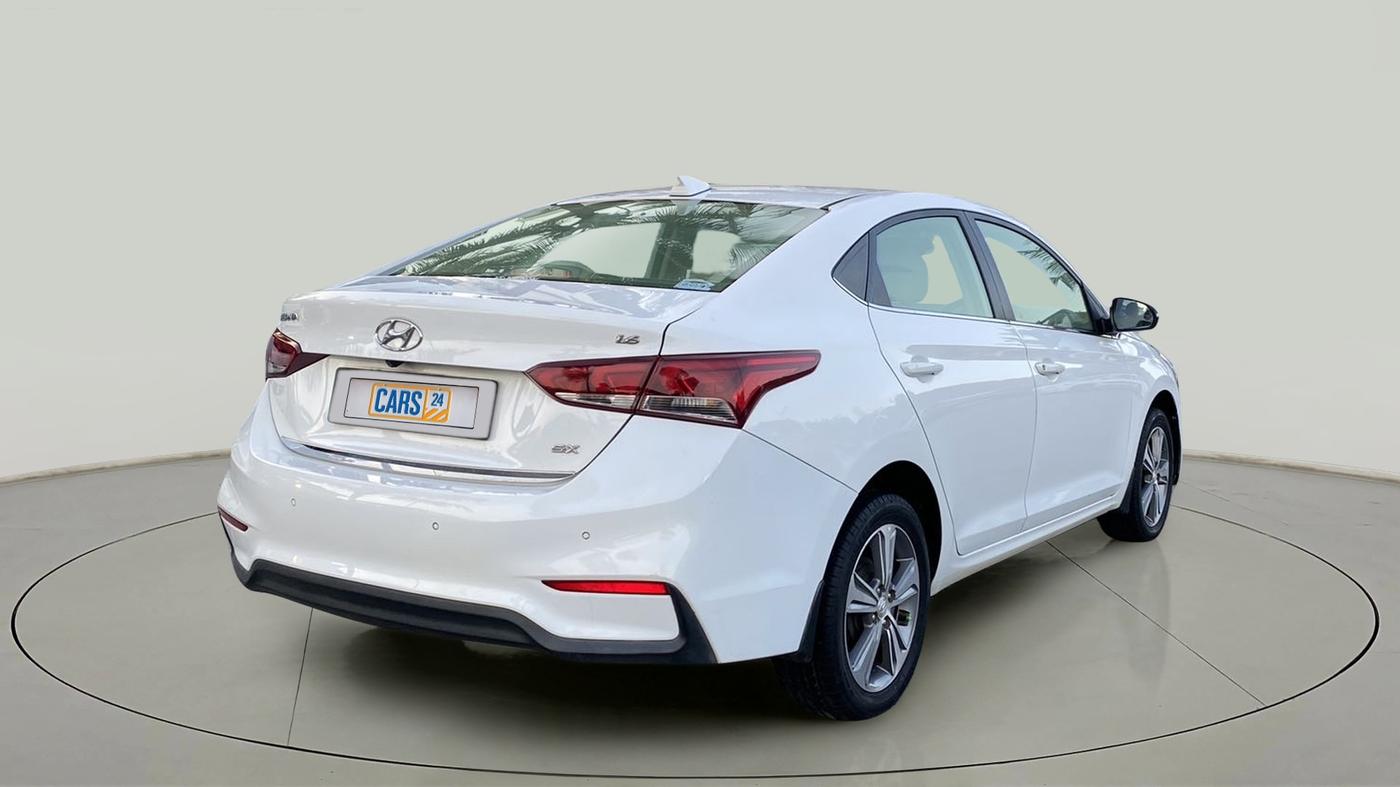 2018 Hyundai Verna 1.6 VTVT SX, Petrol, Manual, 87,005 km, Right Back Diagonal