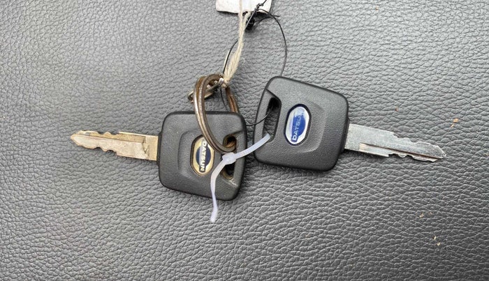 2016 Datsun Redi Go T, Petrol, Manual, 10,289 km, Key Close Up