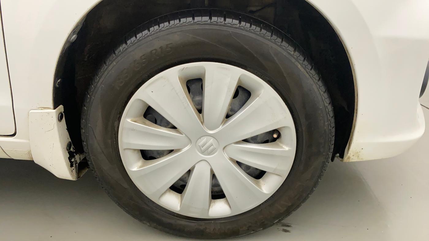 2016 Maruti Ertiga VXI CNG, CNG, Manual, 83,911 km, Right Front Wheel