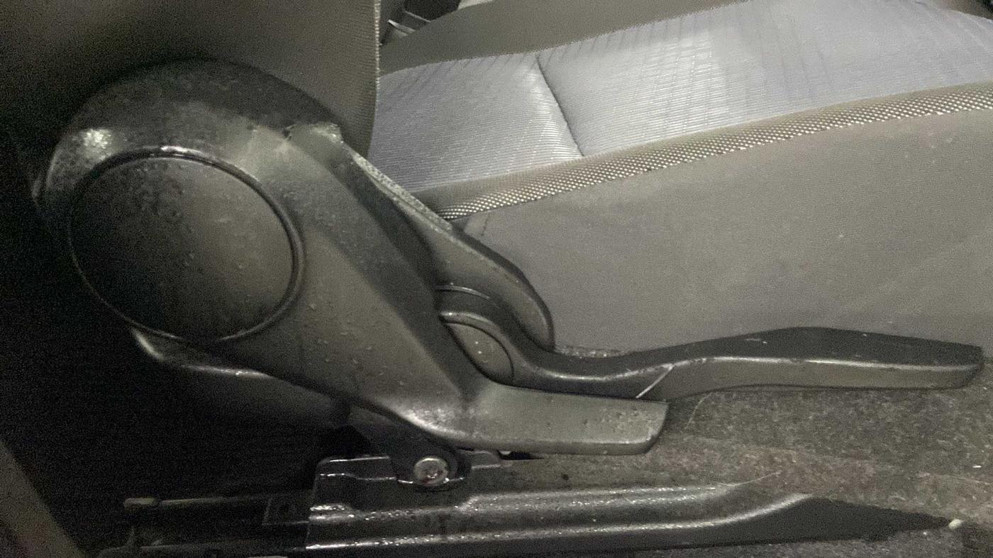 2021 Maruti Baleno ZETA CVT PETROL 1.2, Petrol, Automatic, 30,854 km, Driver Side Adjustment Panel