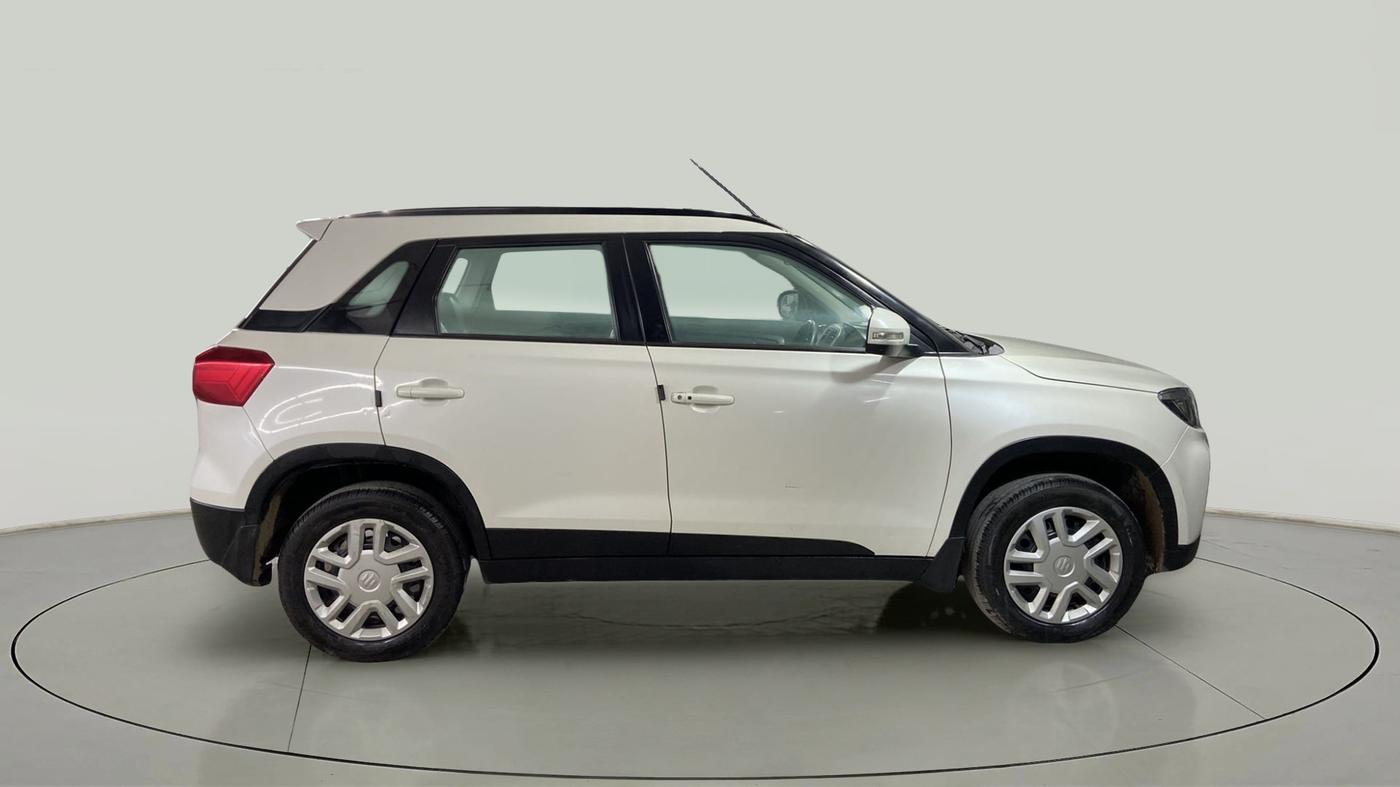 2020 Maruti Vitara Brezza VXI, Petrol, Manual, 35,982 km, Right Side View