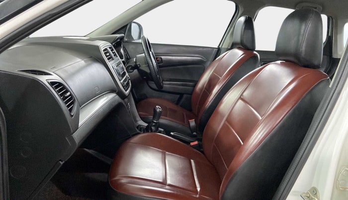 2020 Maruti Vitara Brezza VXI, Petrol, Manual, 35,982 km, Right Side Front Door Cabin
