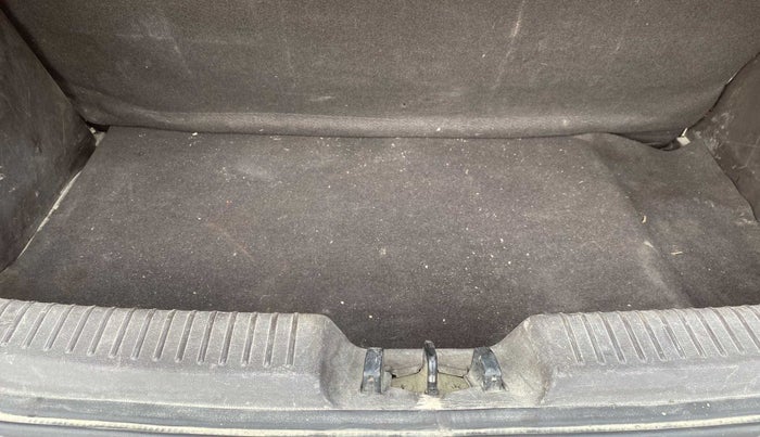 2010 Hyundai i10 SPORTZ 1.2, Petrol, Manual, 60,846 km, Boot Inside